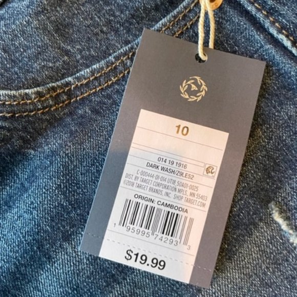 Universal Thread Jean Shorts NWT - Picture 2 of 3